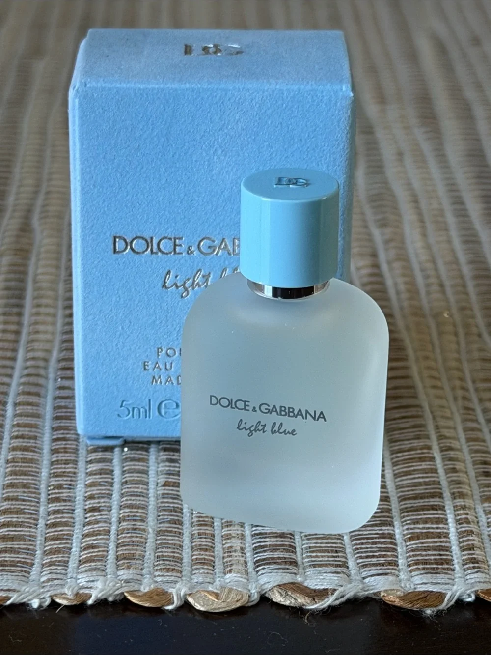 Dolce and Gabbana light blue pour homme